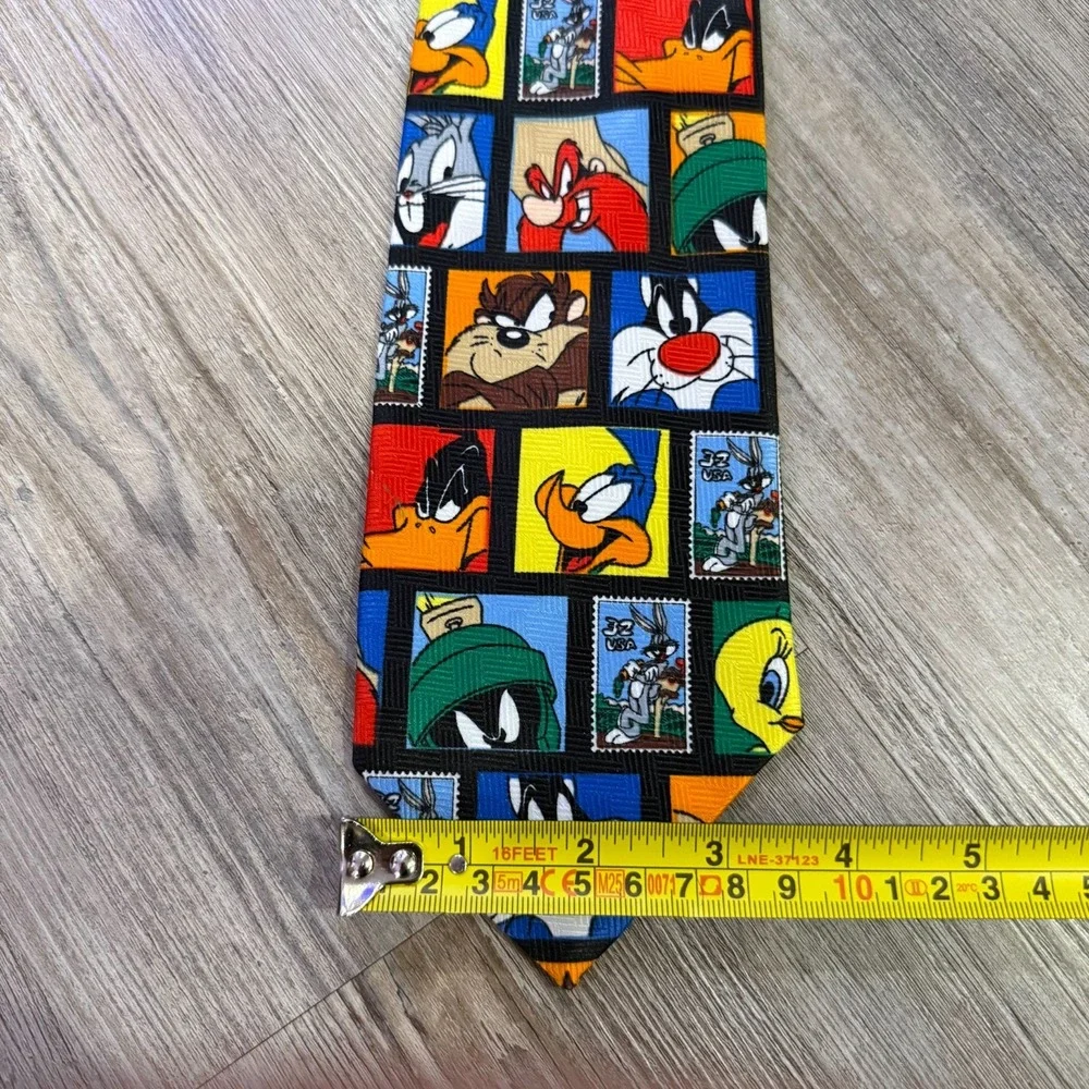 Looney Tunes Vintage 90's Stamp Collection Characters‎ Tie